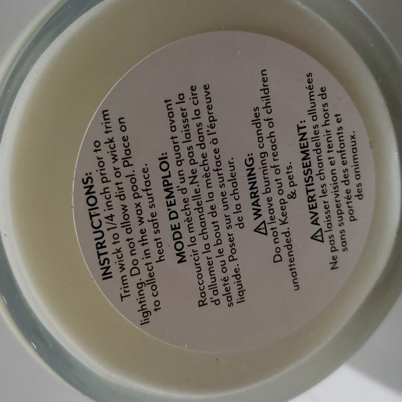 Earth Luxe. Hand Poured; Wood Wick; Scent~Island Breeze; Soy Candle. 10 OZ. NIB - Picture 3 of 7